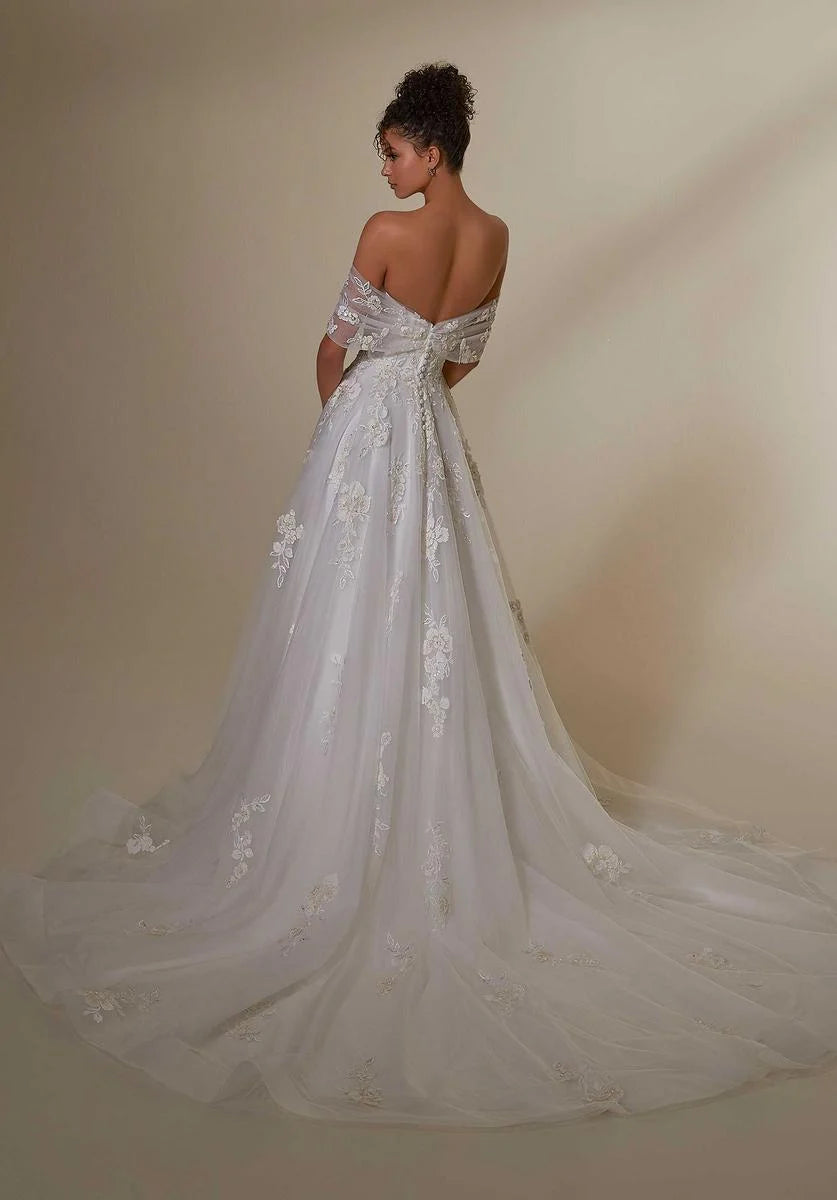 Melanie Wedding Dress #2541